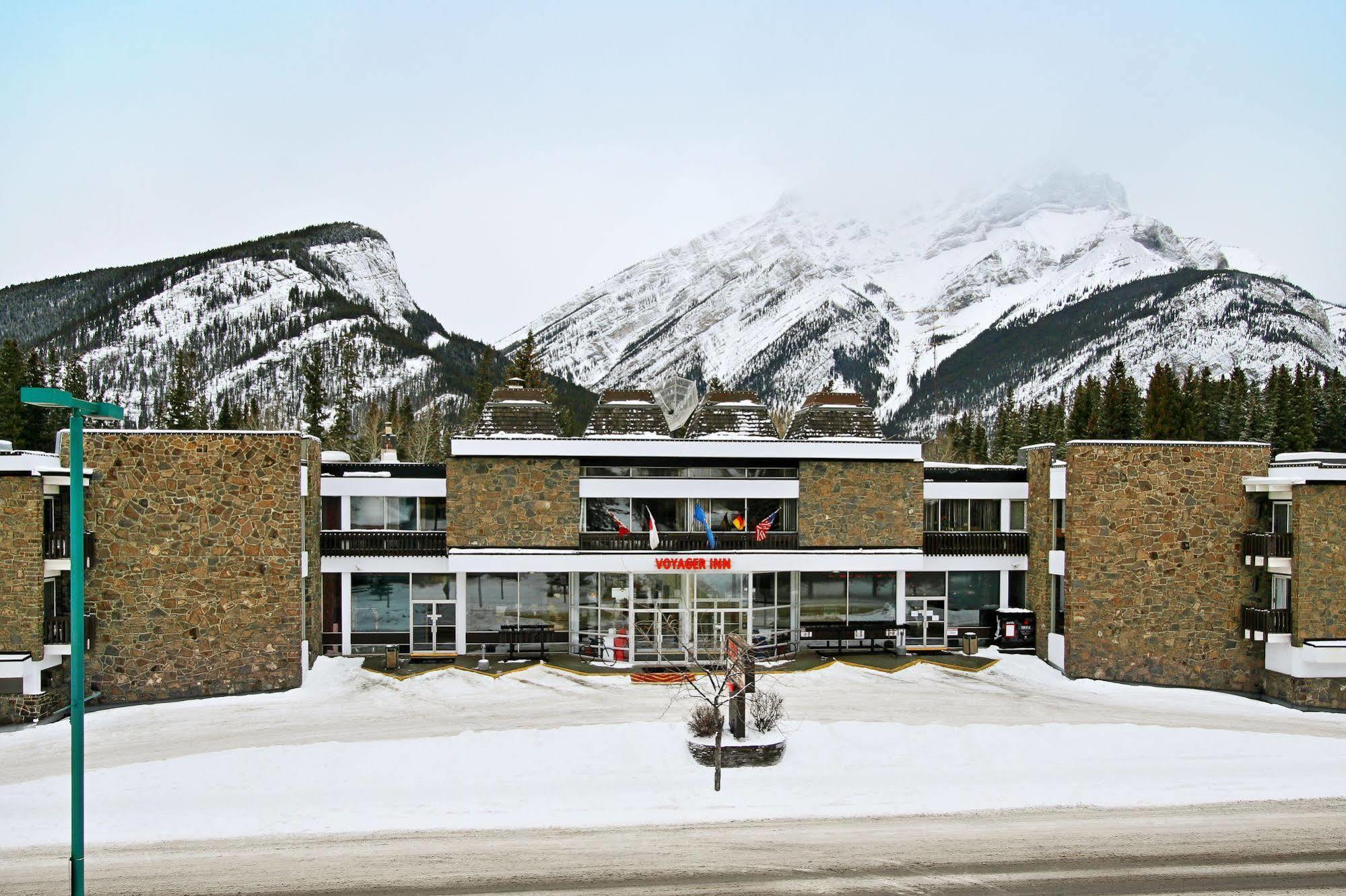 Banff Voyager Inn Exteriér fotografie